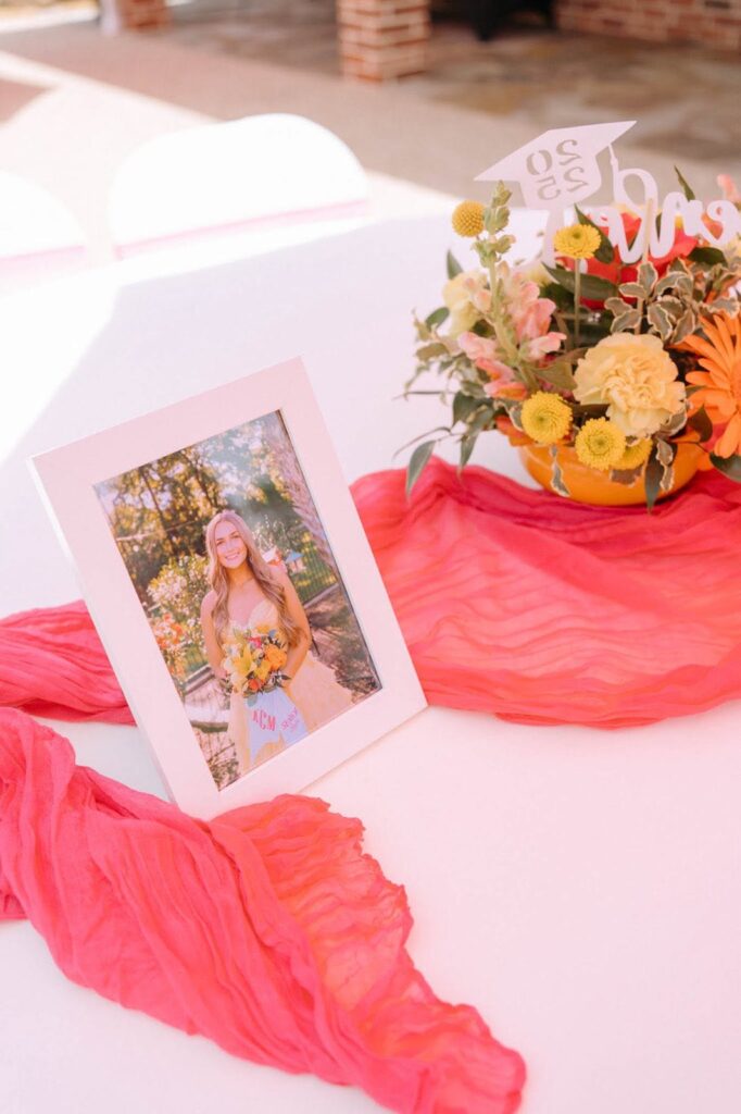 centerpieces for graduation