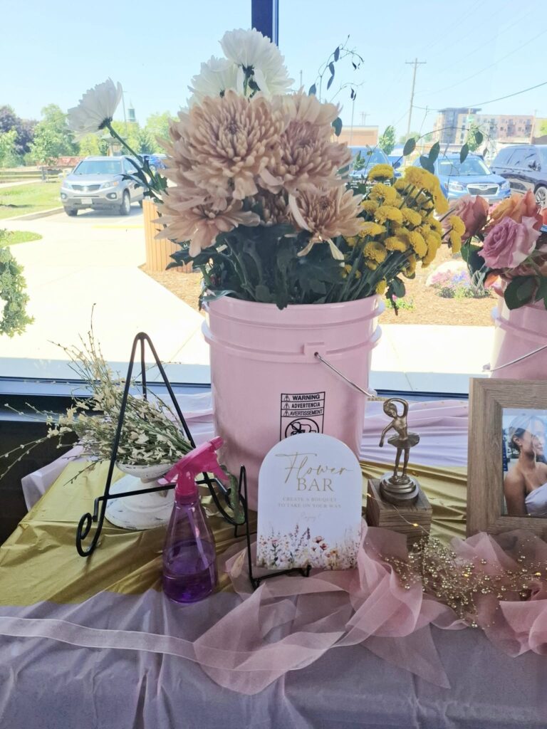 GRAD PARTY BOUQUET